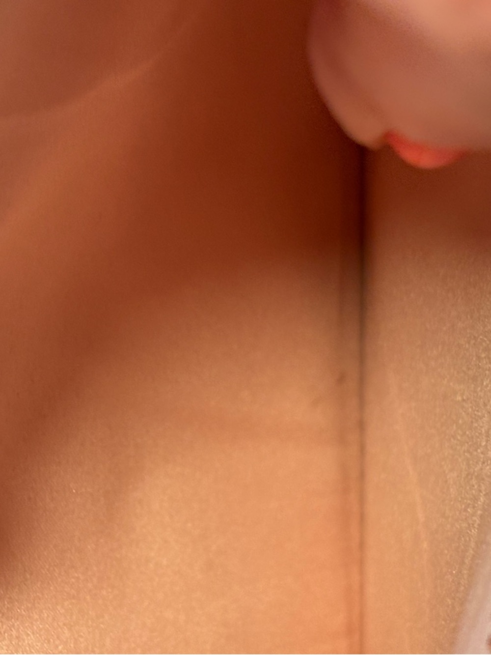 Miu Miu blush pink pouch with tonal logo patch - Picture 3 of 5
